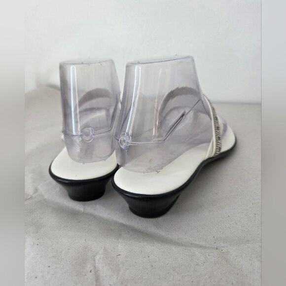 Toscanella White Gemstone Thong Sandals Rhinestone Italian Vacation Beach 7.5 - Picture 5 of 7
